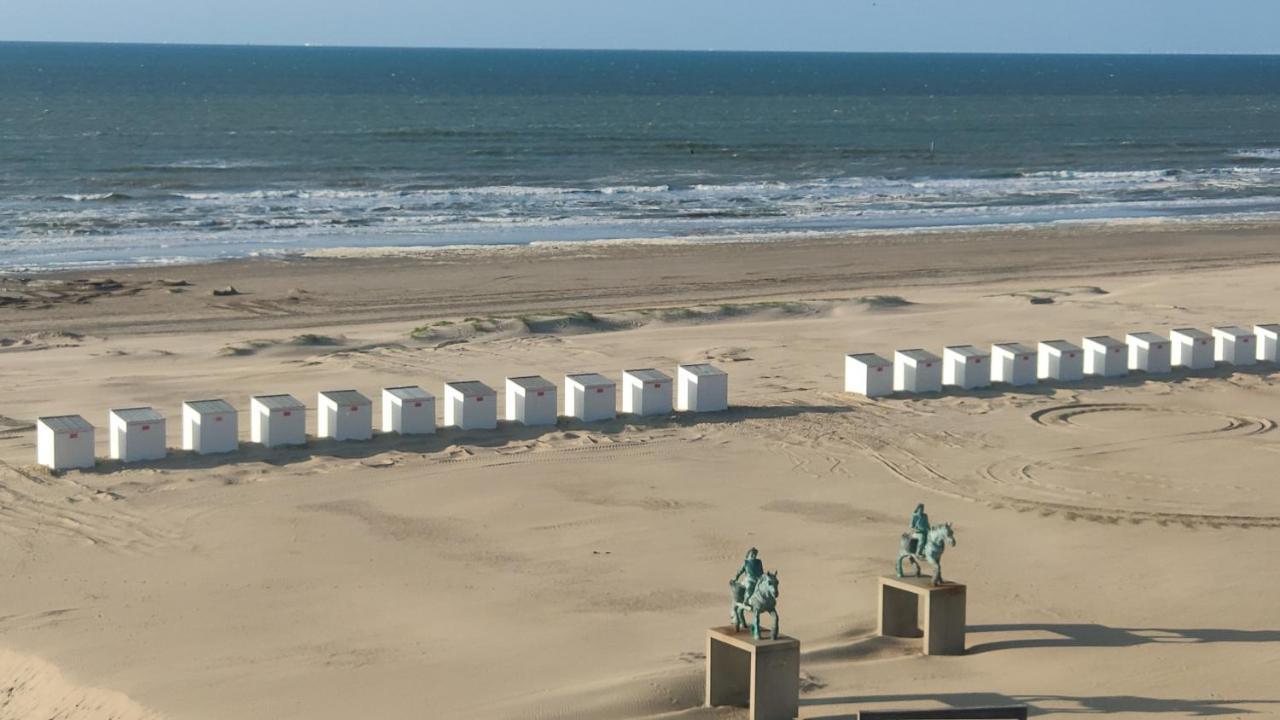 Zeezicht Vanop Het 6 De Verdiep Oostduinkerke Dış mekan fotoğraf