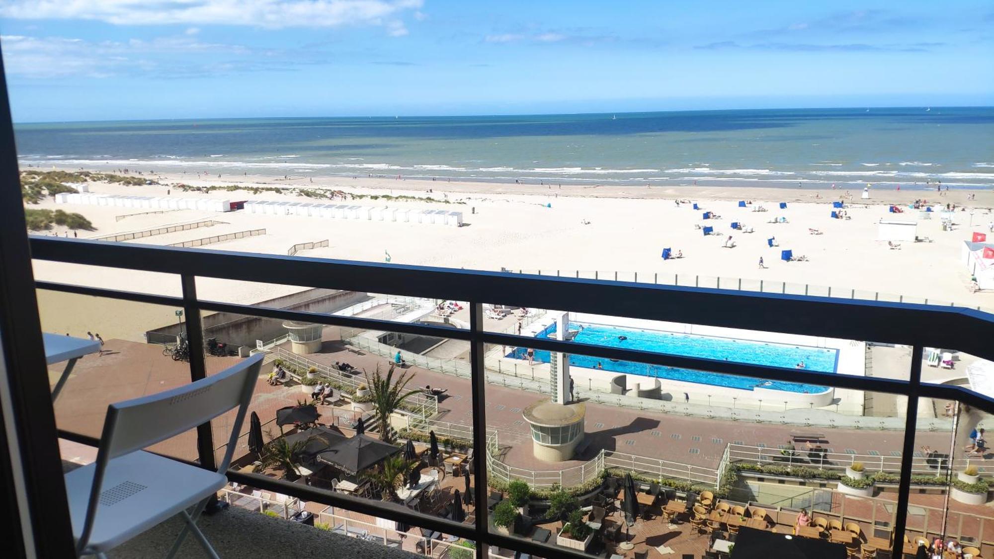 Zeezicht Vanop Het 6 De Verdiep Oostduinkerke Dış mekan fotoğraf